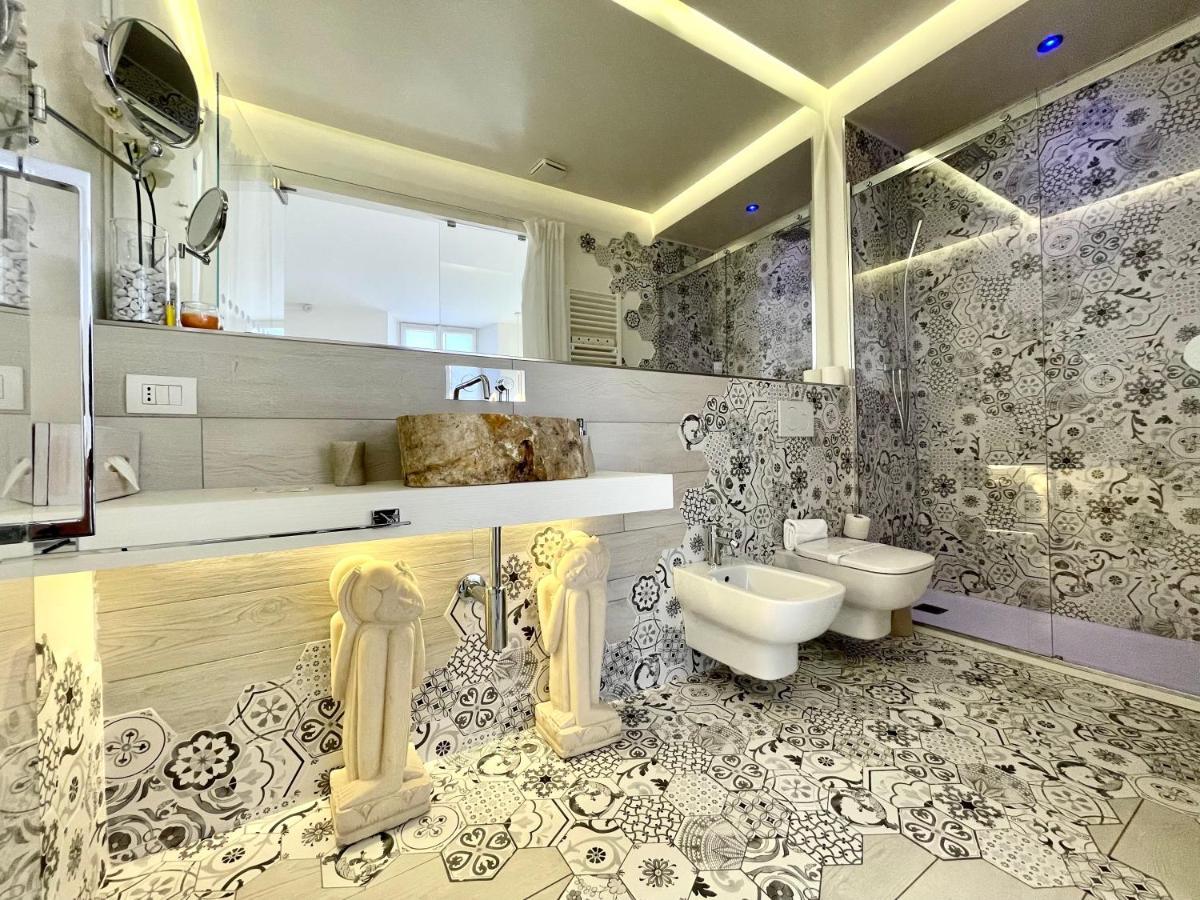 Mariarosa Suites โกโม ภายนอก รูปภาพ