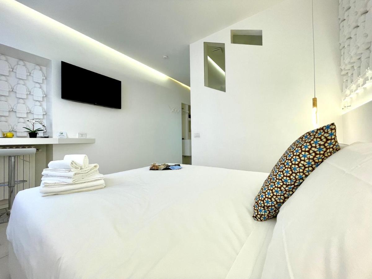 Mariarosa Suites โกโม ภายนอก รูปภาพ