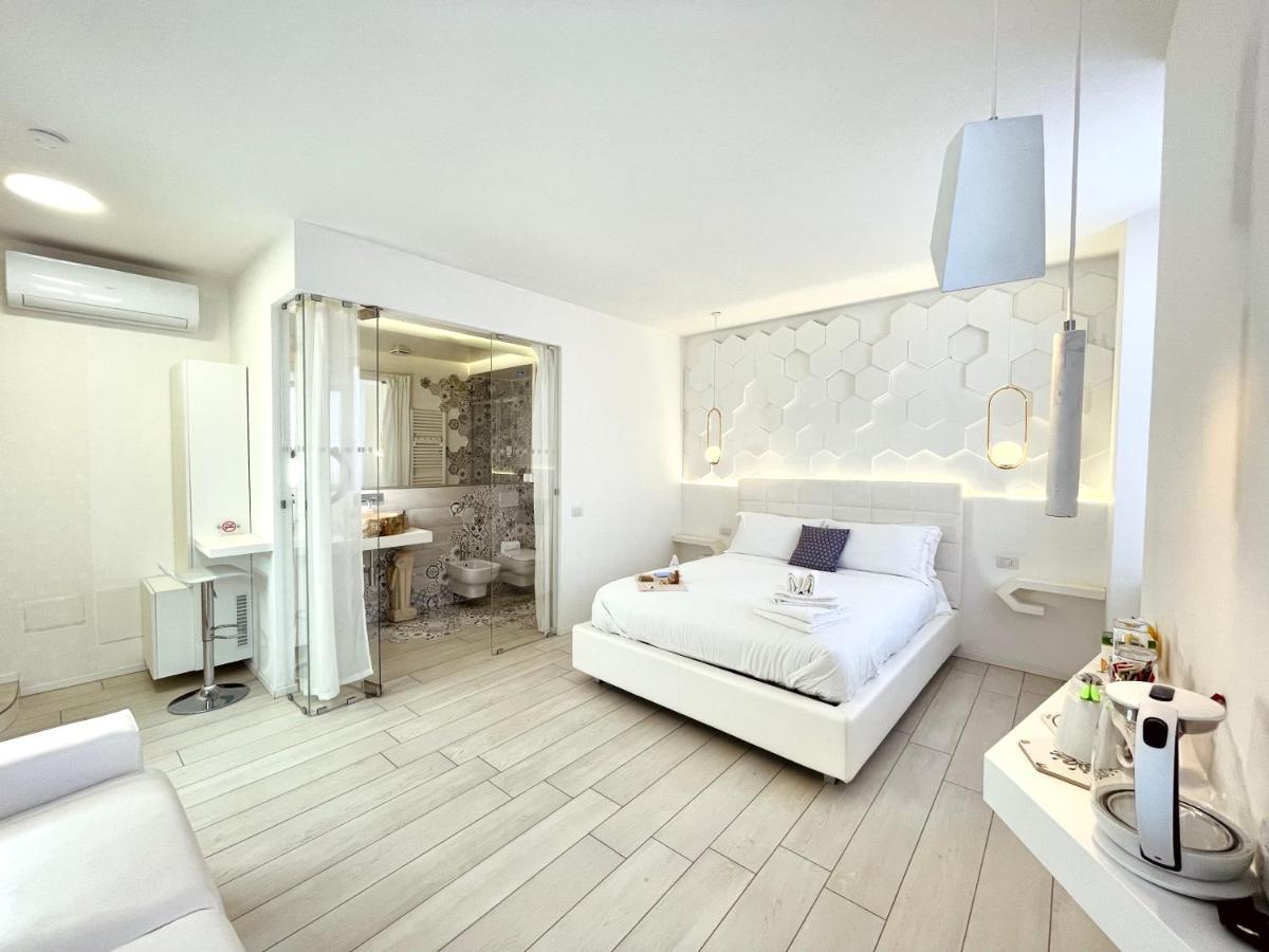 Mariarosa Suites โกโม ภายนอก รูปภาพ