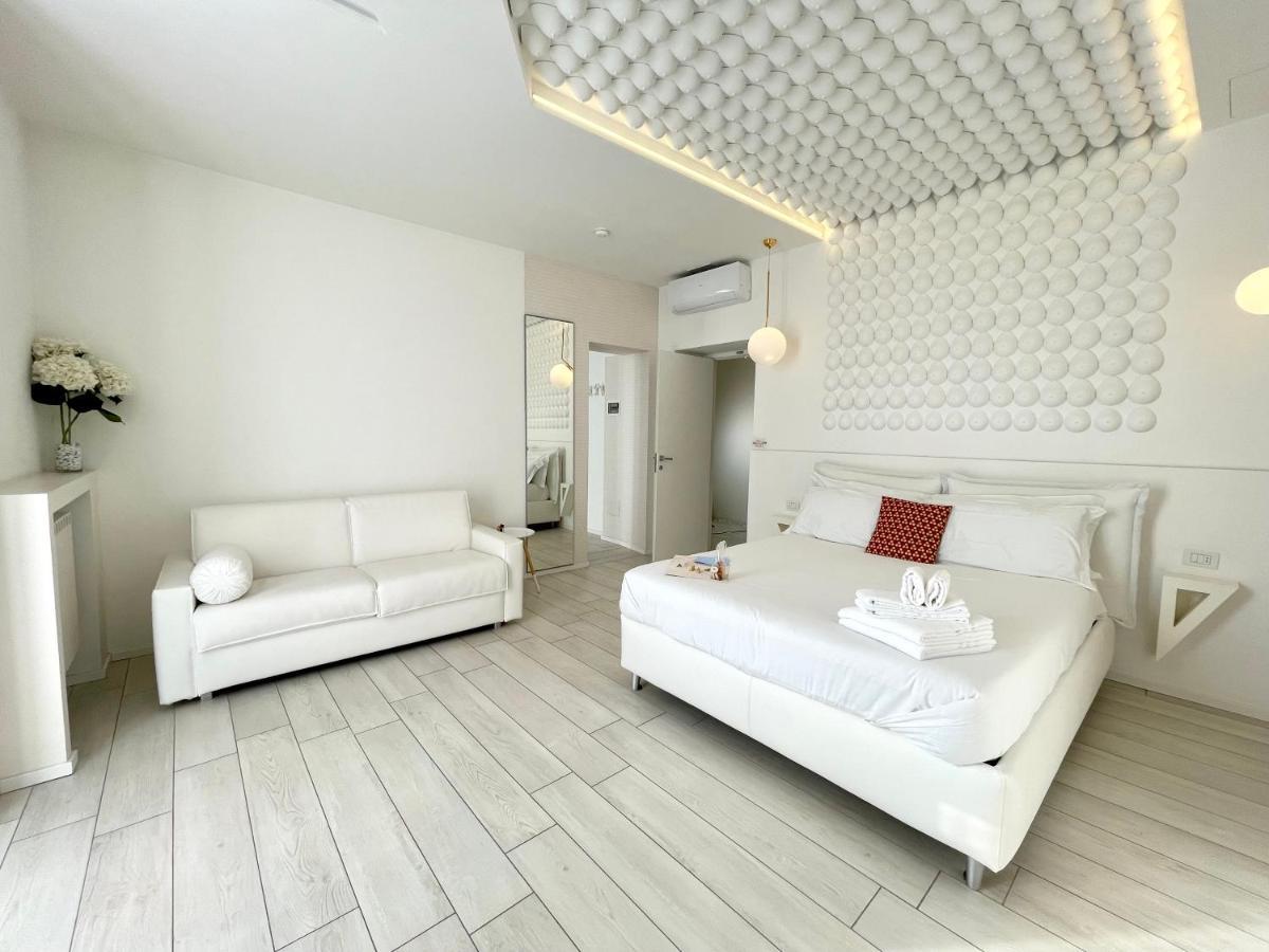 Mariarosa Suites โกโม ภายนอก รูปภาพ