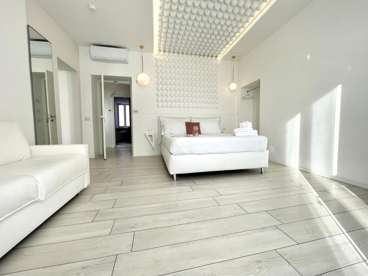 Mariarosa Suites โกโม ภายนอก รูปภาพ
