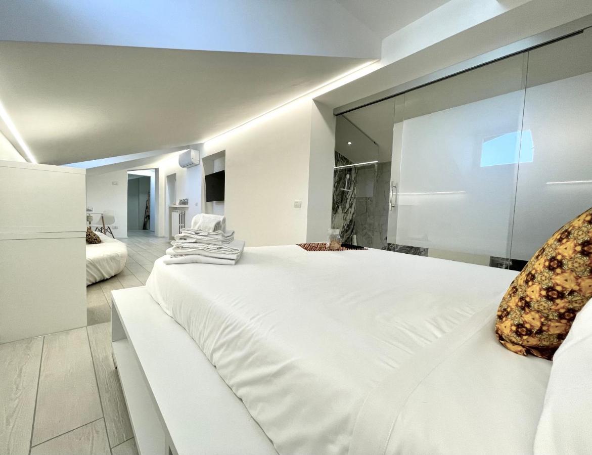 Mariarosa Suites โกโม ภายนอก รูปภาพ